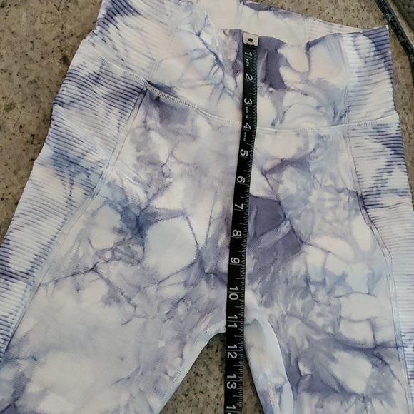 Offline by Aerie workout/yoga legging! - Picture 9 of 10